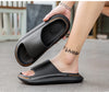 Slippers Increase Men's Sense Of Stepping On Feces In Summer